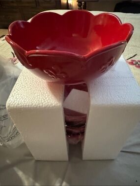 Princess House Red Scalloped Ceramic Bowl